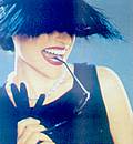 Вот так актриса Джулия Луис-Дрейфус привлекает внимание к своим губам