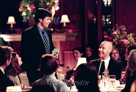 Тайны Смолвиля ^ Smallville : Том Вэллинг : Кристин Кройк : Майкл Розенбаум : Эллисон Мэк : Сэм Джонс III : Аннет О'Тул : Джон Шнайдер : Джон Глоувер : Эммануэлль Вогиер