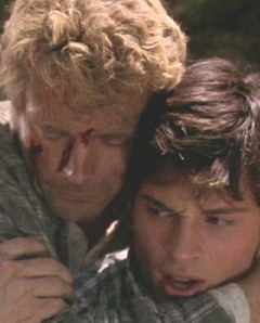 Тайны Смолвиля ^ Smallville : Том Вэллинг : Кристин Кройк : Майкл Розенбаум : Эллисон Мэк : Сэм Джонс III : Аннет О'Тул : Джон Шнайдер