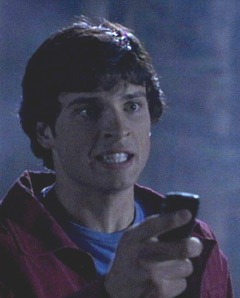 Тайны Смолвиля ^ Smallville : Том Вэллинг : Кристин Кройк : Майкл Розенбаум : Эллисон Мэк : Сэм Джонс III : Аннет О'Тул : Джон Шнайдер