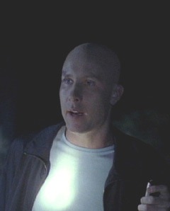 Тайны Смолвиля ^ Smallville : Том Вэллинг : Кристин Кройк : Майкл Розенбаум : Эллисон Мэк : Сэм Джонс III : Аннет О'Тул : Джон Шнайдер
