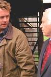 Тайны Смолвиля ^ Smallville : Том Вэллинг : Кристин Кройк : Майкл Розенбаум : Эллисон Мэк : Сэм Джонс III : Аннет О'Тул : Джон Шнайдер